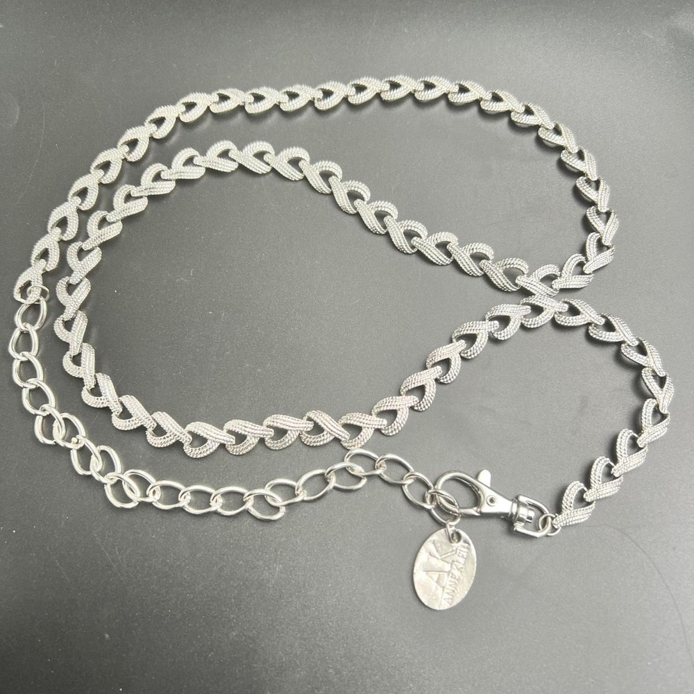 Anne Klein Silver Textured Heart Link Chain Belt Size 44" Cottagecore